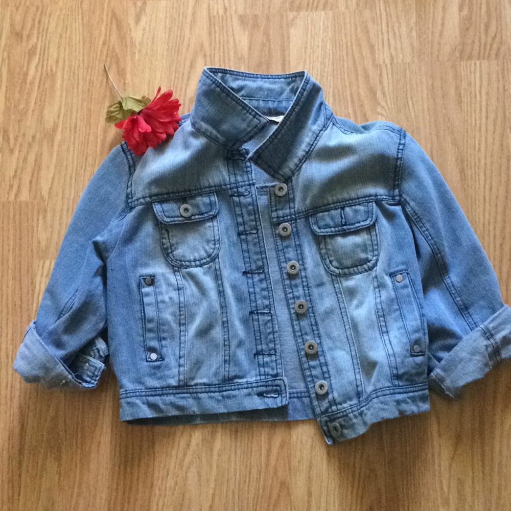 Cropped Light Jean Jacket